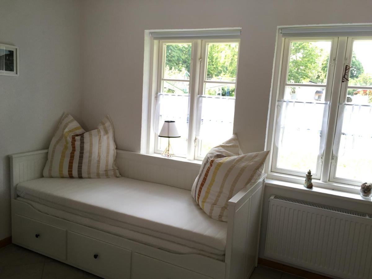 Ferienhaus Alte Schule Rambin Auf Ruegen Extérieur photo