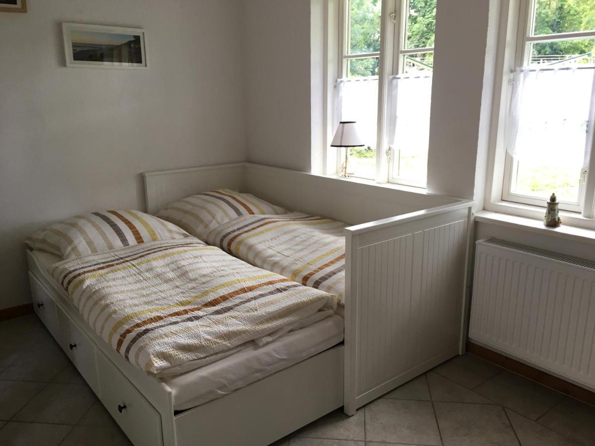 Ferienhaus Alte Schule Rambin Auf Ruegen Extérieur photo